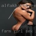Farm girl sex in the bar